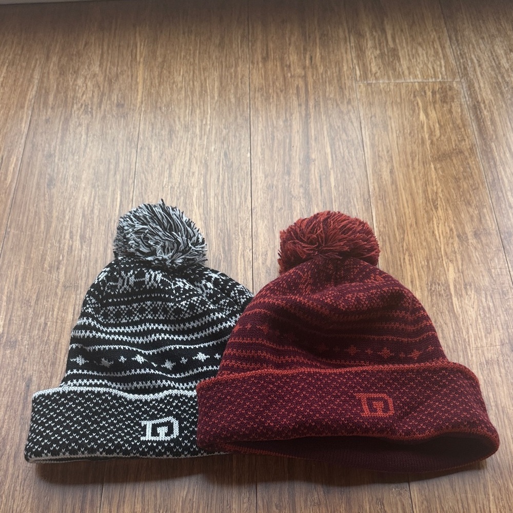 Pom Pom Beanie Hat - Black & Burgundy
